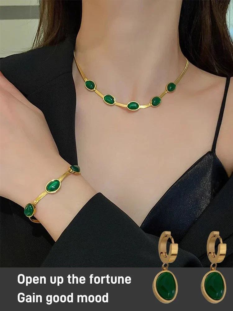 【Hot Sale 40% OFF】Emerald necklace earrings bracelet