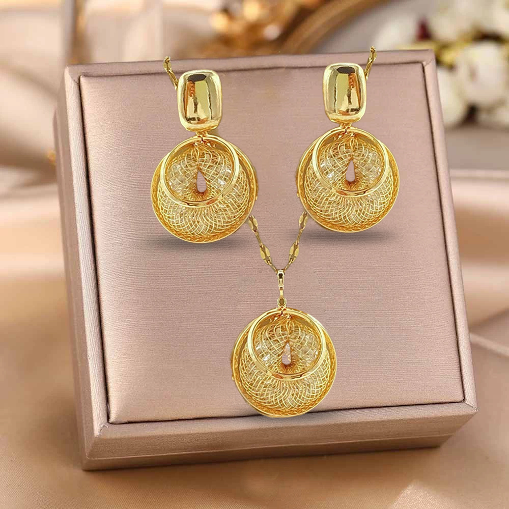High Fashion Gold Mesh Pendant Necklace + Earrings Jewelry Set