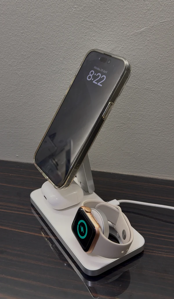 3-1 Pocket Portable Wireless Charging Stand