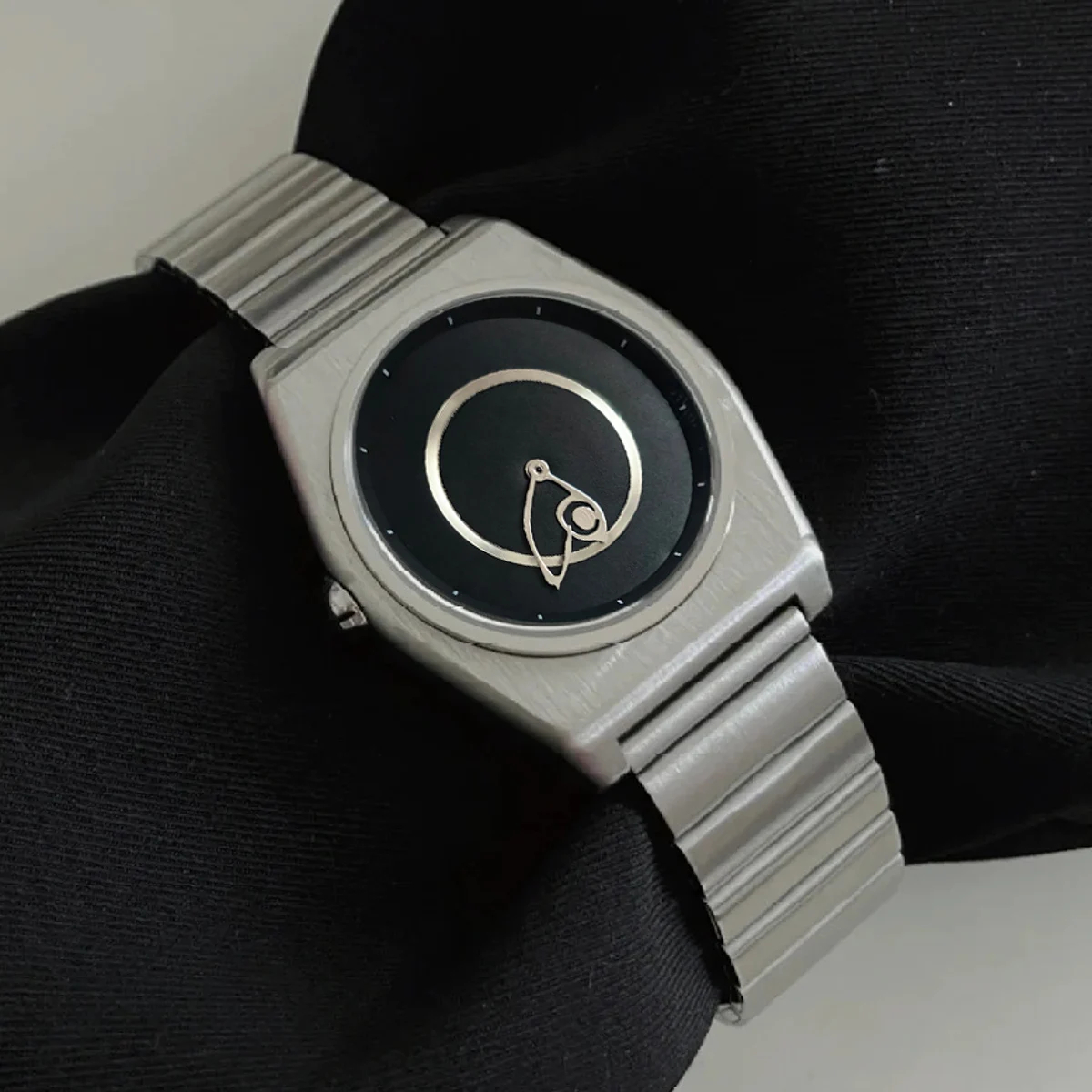 ✅Hot Sale 40% OFF❤️PINTIME Original Pointer Niche Vintage-Style Steel Strap Watch