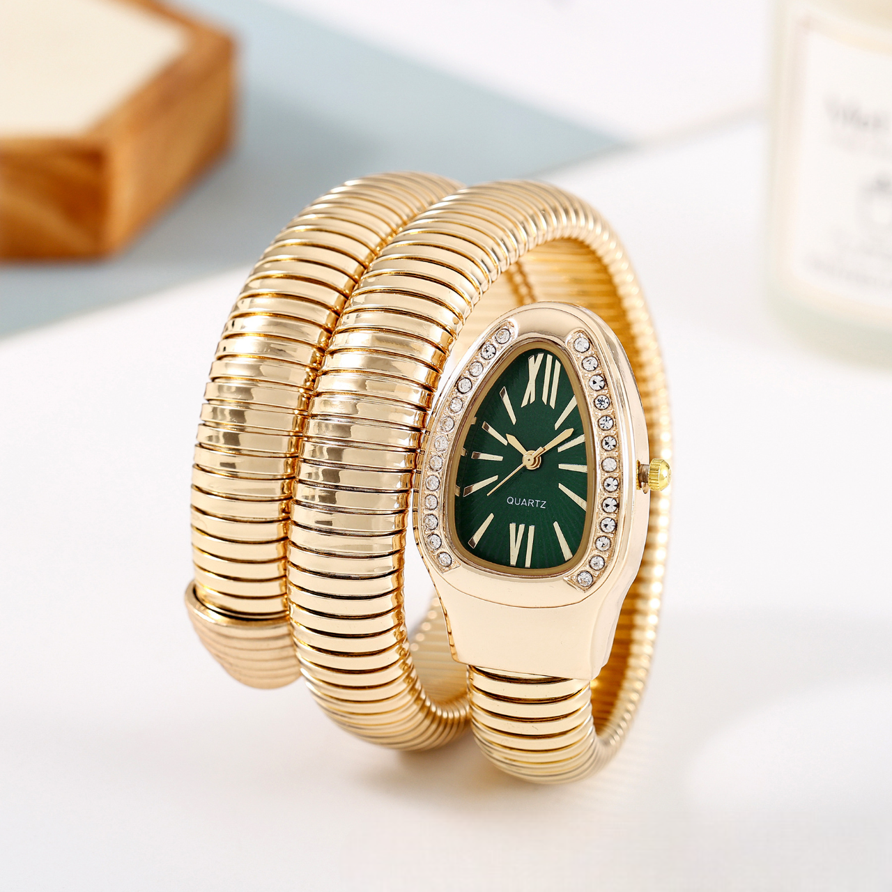 Fashion Women Luxury Snake Bracelet Watch Serpentine Retro Steel Quartz Watches